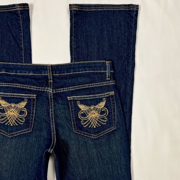 Y2K No Boundaries Low Rise Bootcut Jeans - Picture 5 of 6